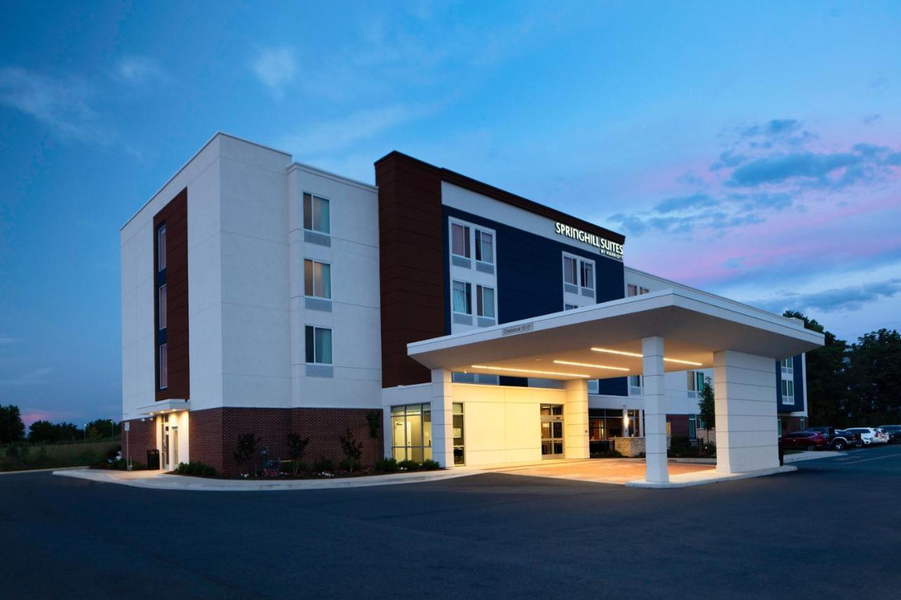 Springhill Suites Winchester Extérieur photo