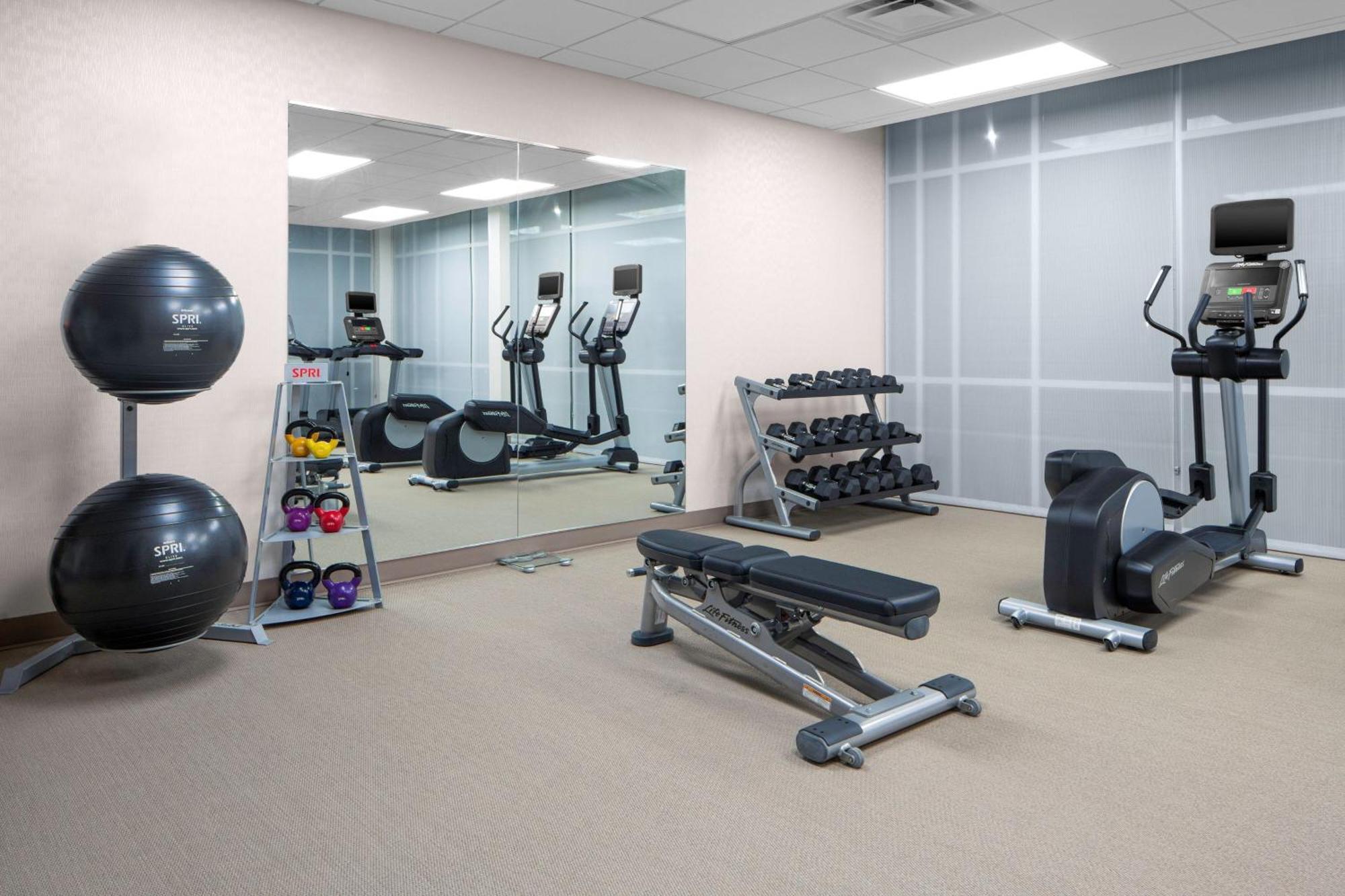 Springhill Suites Winchester Extérieur photo